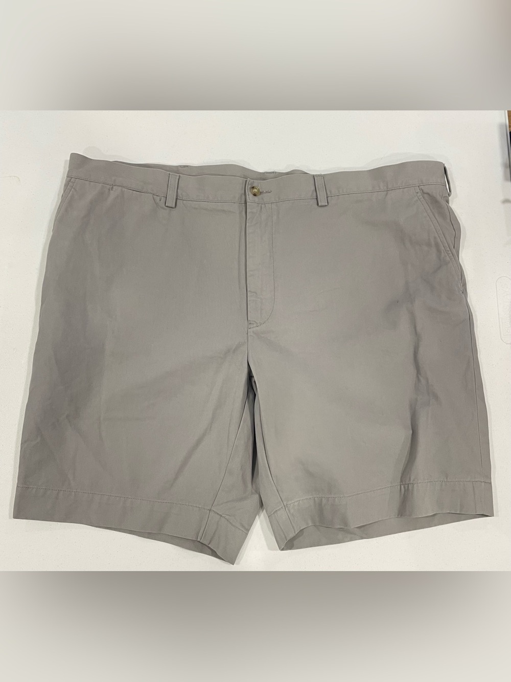 Men’s Polo Ralph Lauren flat front khaki shorts gray 42